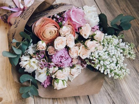 flower delivery sercive budapest|Flower delivery service Budapest: Fresh flower bouquets and gifts.